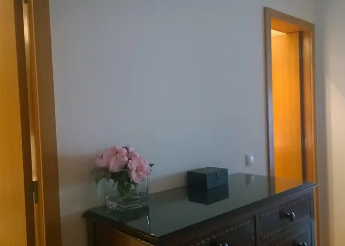 Marginal Luminous Apartment *