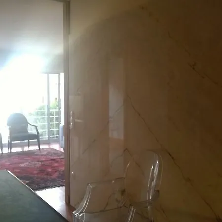 Marginal Luminous Вила-ду-Конди